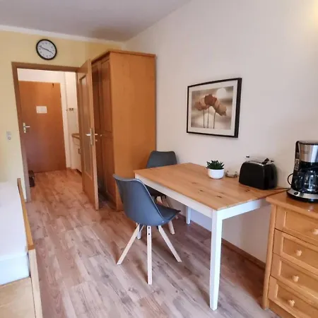 Schoenes 1 Zimmer, Sauna, Nationalpark, Free Parking Dom wakacyjny