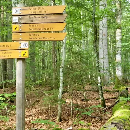 Schoenes 1 Zimmer, Sauna, Nationalpark, Free Parking * Lindberg